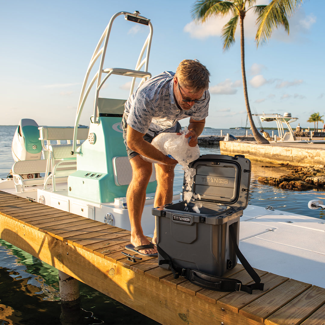 Titan PRO Outdoor Gear 25Q High Performance Roto Hard Cooler | Arctic Zone