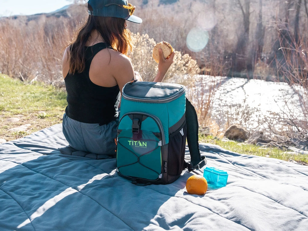 Packing For The Ultimate Sustainable Picnic Hike