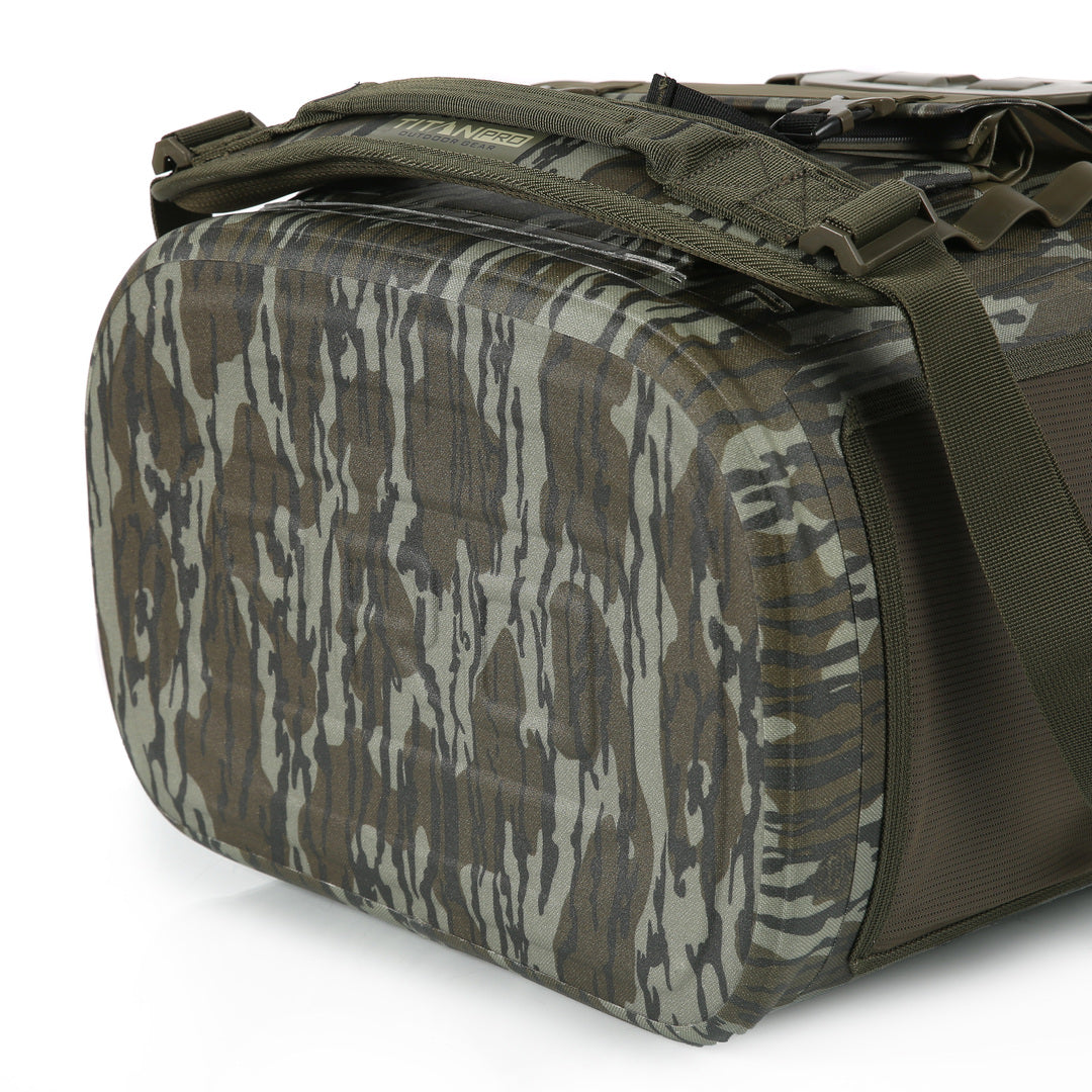 Titan PRO Outdoor Gear 36 Can High Performance Welded Cooler | Arctic Zone